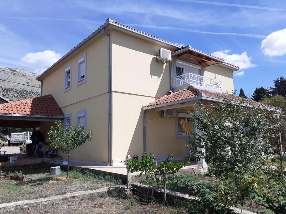 La Hacienda Dd Hotel Trebinje Exterior foto